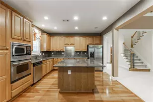 7042 Tree House Way, Flowery Branch, GA 30542 - Photo 21