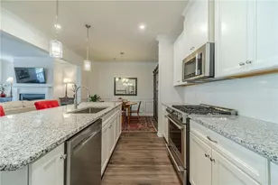 512 Green St, Lawrenceville, GA 30046 - Photo 9
