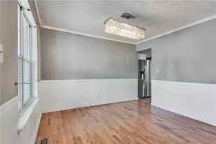 11105 Abbotts Station Dr, Duluth, GA 30097 - Photo 7