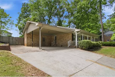 2795 Cottonwood Drive, Marietta, GA 30066 - Photo 3