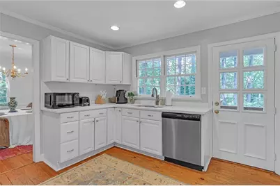 716 Burke Road NE, Atlanta, GA 30305 - Photo 13