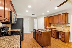 3290 Harris Dr, Atlanta, GA 30337 - Photo 9