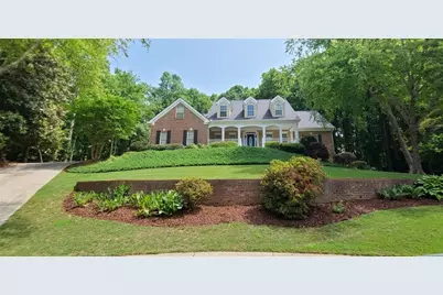 606 Lake Shore Court, Monroe, GA 30655 - Photo 1