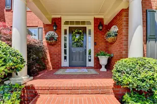 1345 Chattahoochee Run Dr, Suwanee, GA 30024 - Photo 5