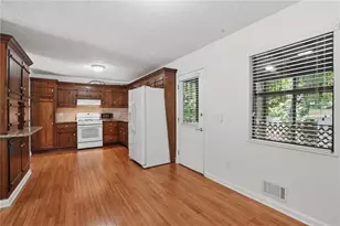 4100 Dustin Dr, Acworth, GA 30101 - Photo 9