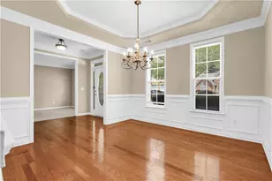 1185 Martins Down Dr, Lawrenceville, GA 30045 - Photo 3