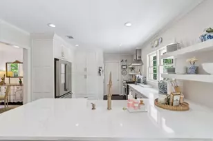 555 High Brook Dr, Sandy Springs, GA 30342 - Photo 17