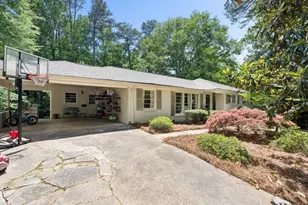 555 High Brook Dr, Sandy Springs, GA 30342 - Photo 3