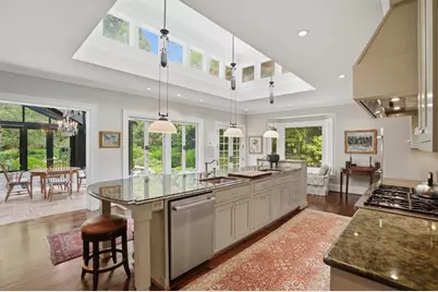 3990 E Brookhaven Drive NE, Atlanta, GA 30319 - Photo 7