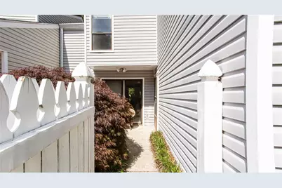 2684 Meadowlawn Drive SE, Marietta, GA 30067 - Photo 3
