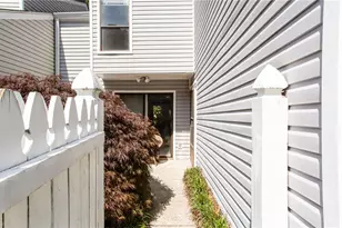 2684 Meadowlawn Dr SE, Marietta, GA 30067 - Photo 3