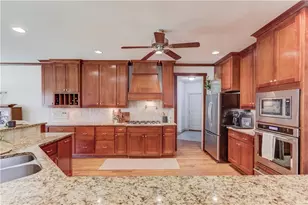 2240 N Pear Grove Ct, Jefferson, GA 30549 - Photo 9