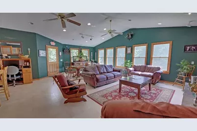 1990 Hewell Road NW, Dewy Rose, GA 30634 - Photo 7