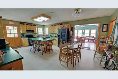 1990 Hewell Road NW, Dewy Rose, GA 30634 - Photo 5