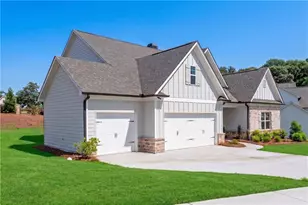 111 Cherokee Rose Ln, Hoschton, GA 30548 - Photo 3