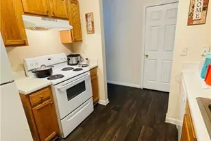3607 Ginnis Dr SW, Atlanta, GA 30331 - Photo 5