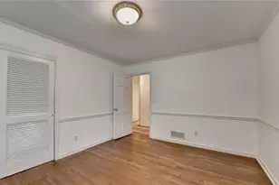 1571 Rochelle Ct, Dunwoody, GA 30338 - Photo 21