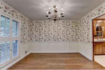 1571 Rochelle Court, Dunwoody, GA 30338 - Photo 7