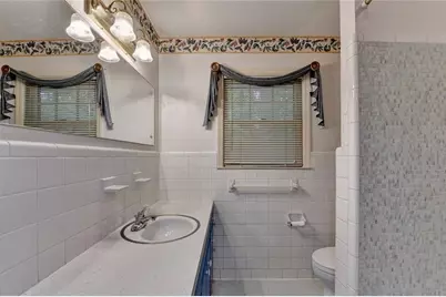1571 Rochelle Court, Dunwoody, GA 30338 - Photo 17