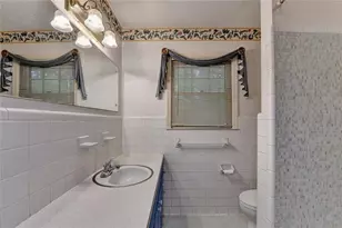 1571 Rochelle Ct, Dunwoody, GA 30338 - Photo 17