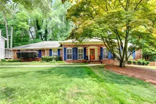 1571 Rochelle Ct, Dunwoody, GA 30338 - Photo 1
