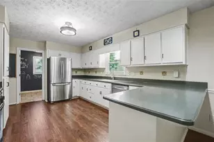 180 Hayes Cir, Rex, GA 30273 - Photo 19
