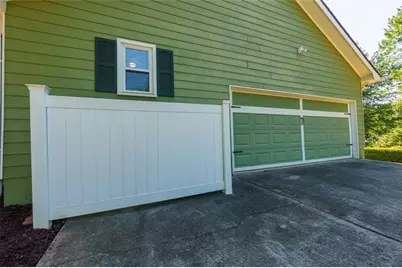 180 Hayes Circle, Rex, GA 30273 - Photo 11