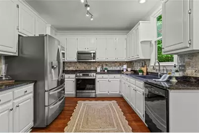 1295 Ashworth Avenue, Marietta, GA 30064 - Photo 17
