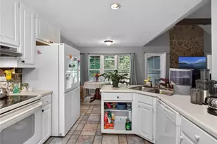3912 Pleasant Trail, Atlanta, GA 30340 - Photo 11