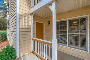 2501 Vineyard Way SE, Smyrna, GA 30082 - Photo 5