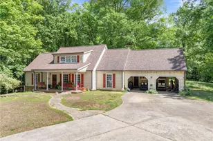 5141 Strickland Rd, Gainesville, GA 30507 - Photo 3