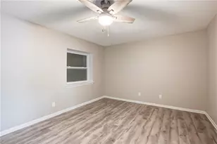 7325 Cardigan Circle, Atlanta, GA 30328 - Photo 5