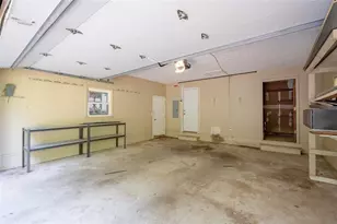 5147 Charmant Pl, Dunwoody, GA 30360 - Photo 35