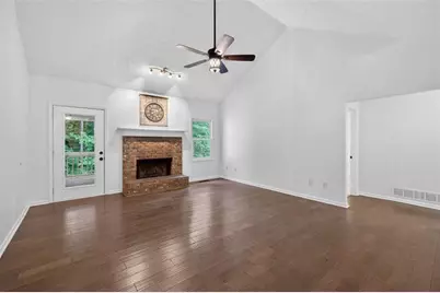 4405 Nohl Crest Lane, Flowery Branch, GA 30542 - Photo 7