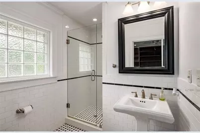 994 Citadel Drive NE, Atlanta, GA 30324 - Photo 29