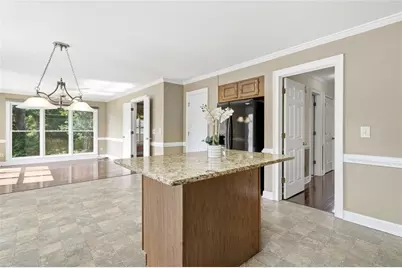 450 Renee Circle, Roswell, GA 30075 - Photo 13