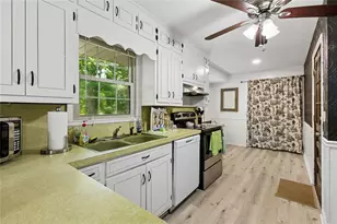296 Holloway Dr, Canton, GA 30115 - Photo 5