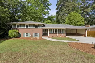 688 Huntington Pl SE, Marietta, GA 30067 - Photo 1