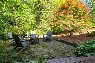 590 N Superior Avenue, Decatur, GA 30033 - Photo 25