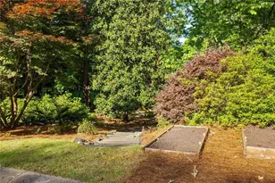 590 N Superior Ave, Decatur, GA 30033 - Photo 29