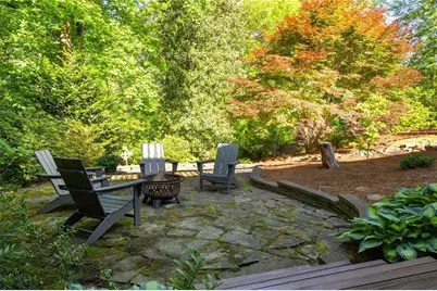 590 N Superior Avenue, Decatur, GA 30033 - Photo 25