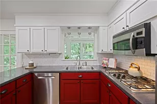 475 Tanacrest Dr, Atlanta, GA 30328 - Photo 13
