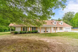 1022 Chandler Haulk Rd, Loganville, GA 30052 - Photo 3