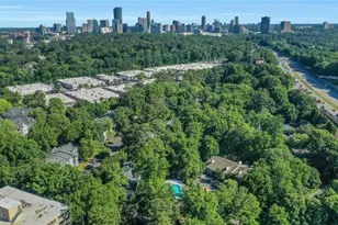 407 NE Summit North Dr NE, Atlanta, GA 30324 - Photo 33