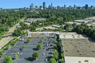407 NE Summit North Dr NE, Atlanta, GA 30324 - Photo 49