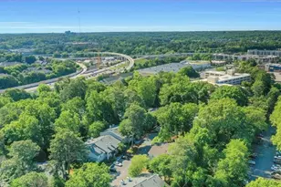 407 NE Summit North Dr NE, Atlanta, GA 30324 - Photo 39