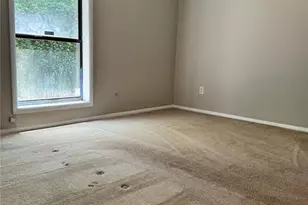 407 NE Summit North Dr NE, Atlanta, GA 30324 - Photo 21