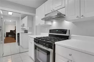 407 NE Summit North Dr NE, Atlanta, GA 30324 - Photo 13