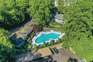 407 NE Summit North Dr NE, Atlanta, GA 30324 - Photo 29