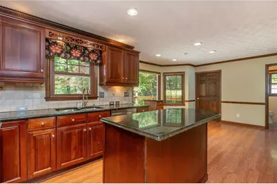1429 Shadowrock Court, Marietta, GA 30062 - Photo 11